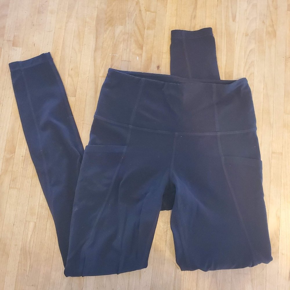 Athleta Salutation Stash Pocket Tight